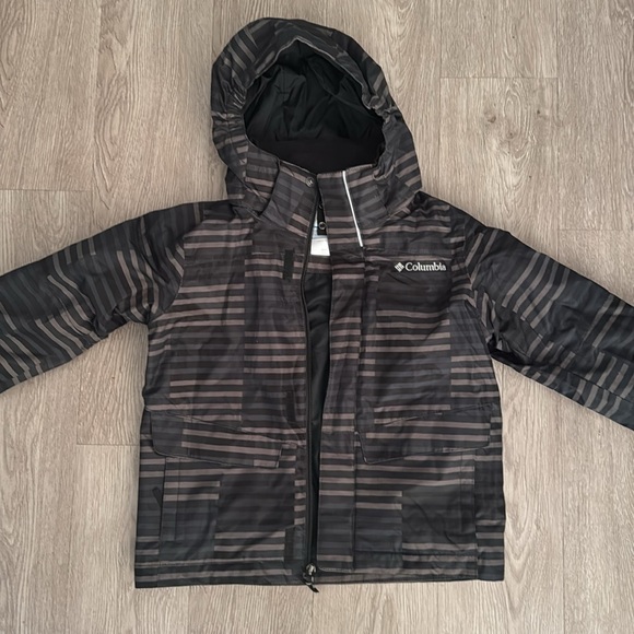 Columbia Snow Jacket - Picture 2 of 5